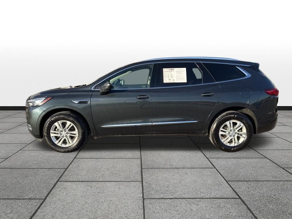 Used 2021 Buick Enclave Essence image 2