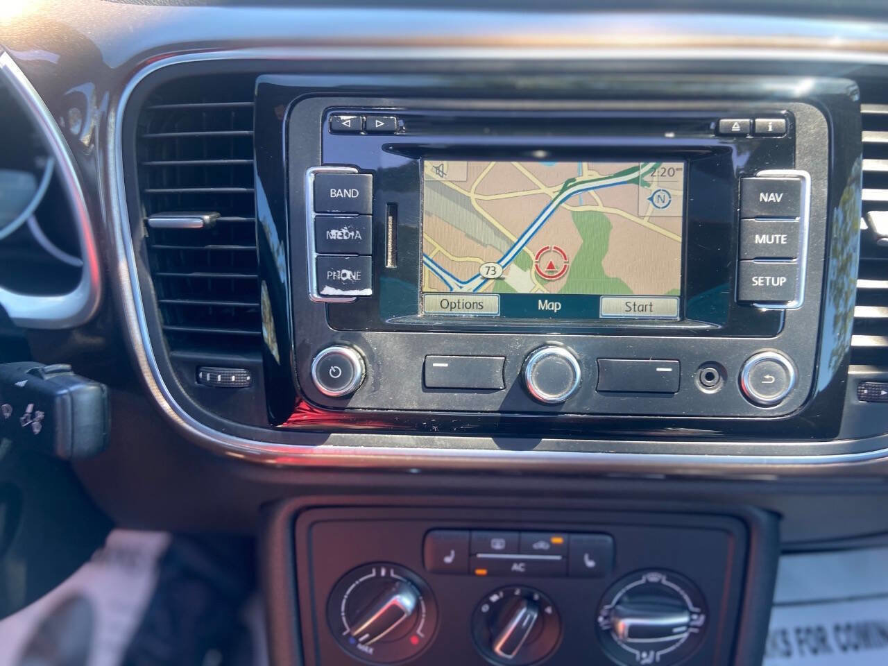 Used 2012 Volkswagen Beetle 2.5 image 17