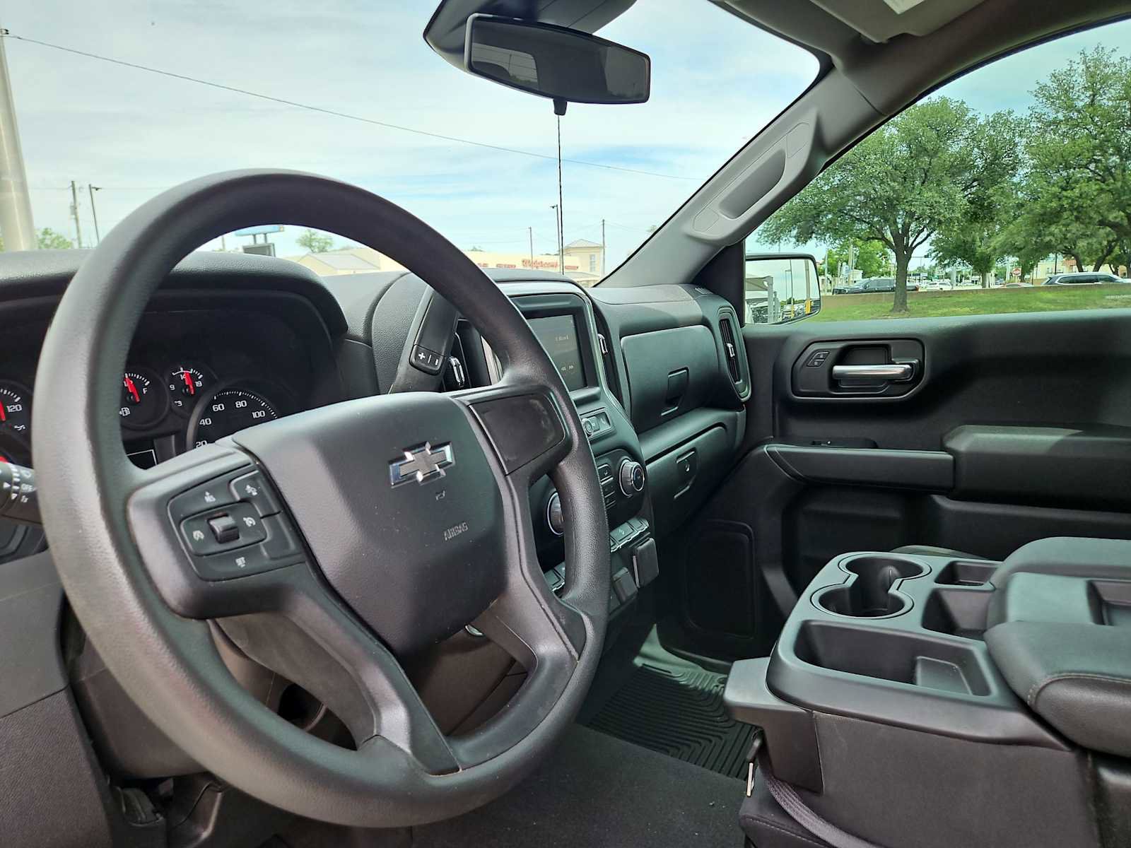 Used 2024 Chevrolet Silverado 1500 Custom Trail Boss AWD/4WD image 10