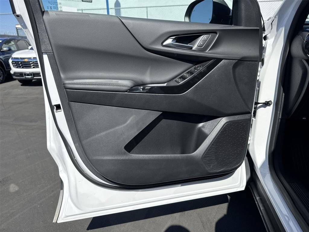 New 2026 Chevrolet Equinox LT AWD/4WD image 20