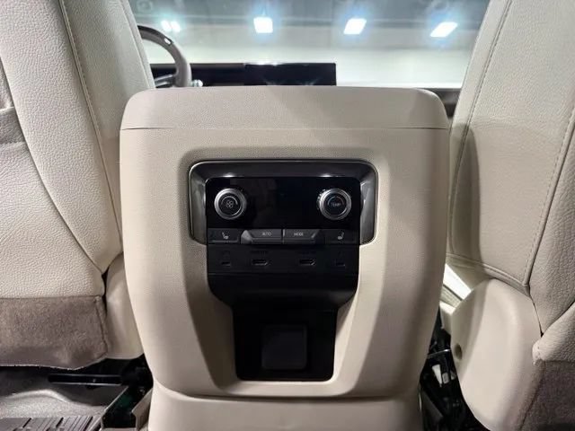 New 2026 GMC Yukon XL Denali w/ Denali Reserve Package AWD/4WD image 24