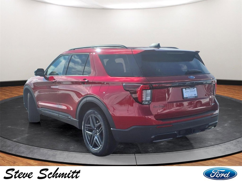 New 2026 Ford Explorer ST-Line image 3