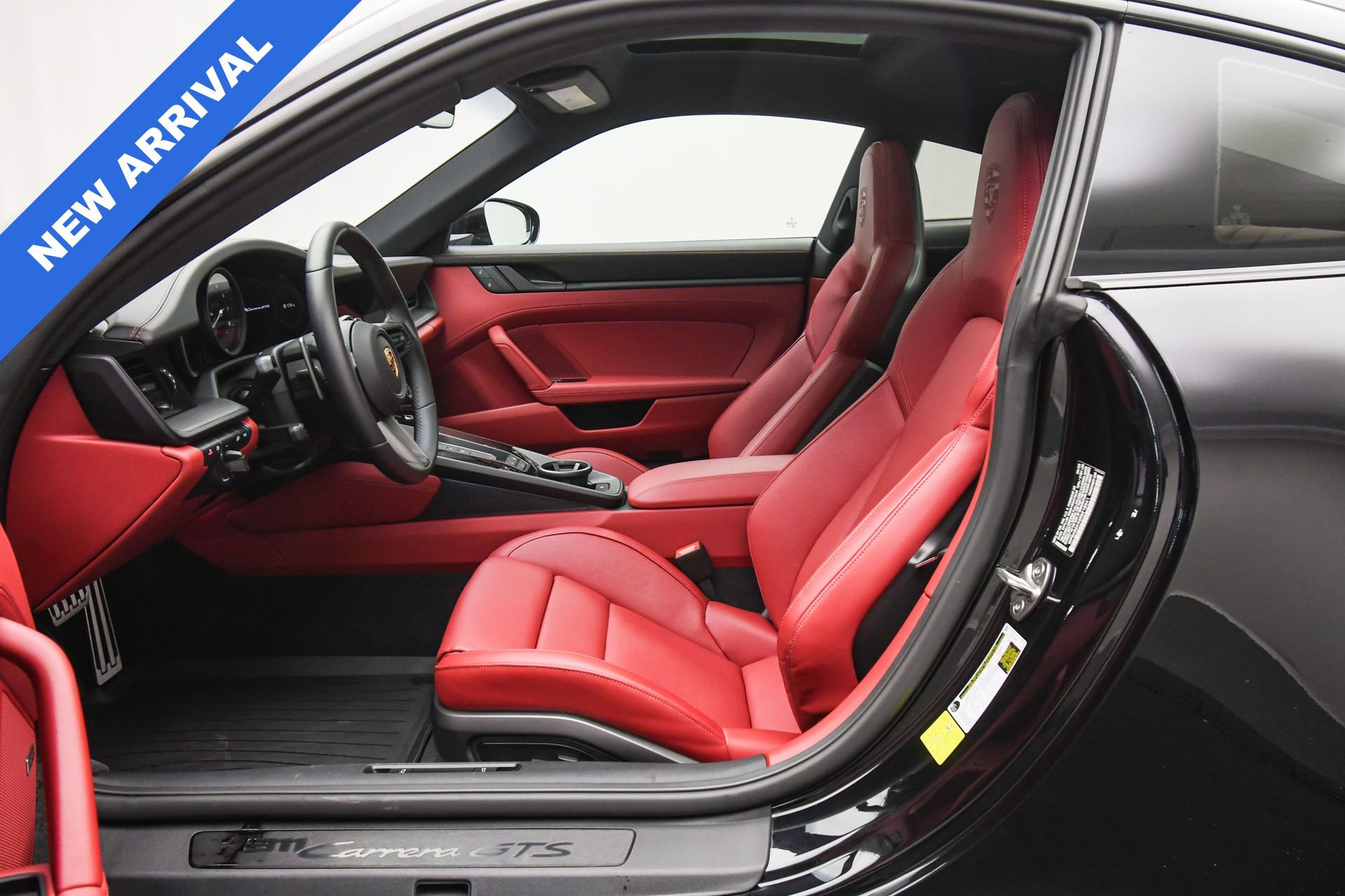 Used 2024 Porsche 911 Carrera GTS image 16