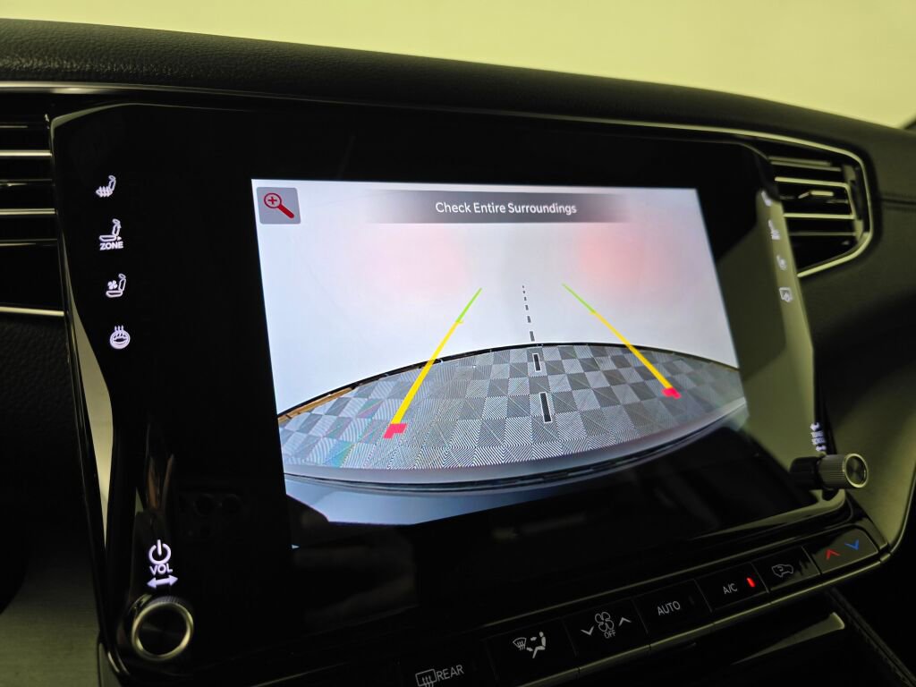 New 2025 Jeep Wagoneer L Series II w/ HD Trailer Tow Package w/25F image 22