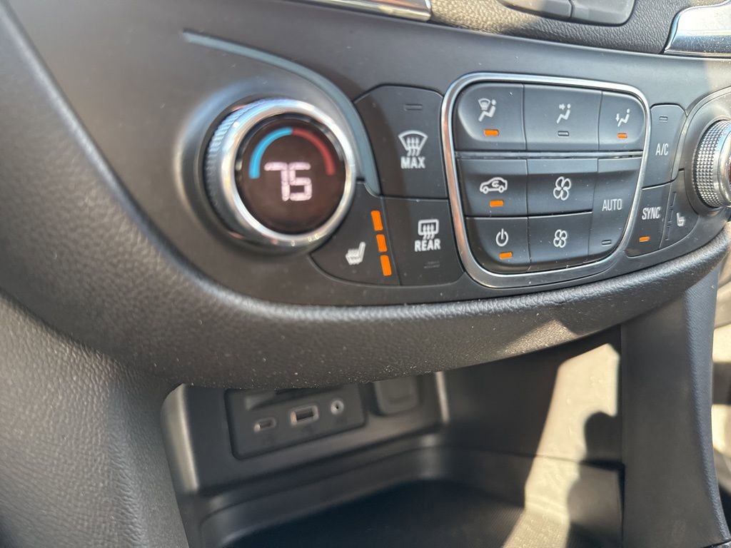 Used 2024 Chevrolet Equinox LT image 22