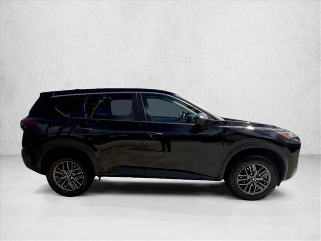 Used 2023 Nissan Rogue S FWD image 3