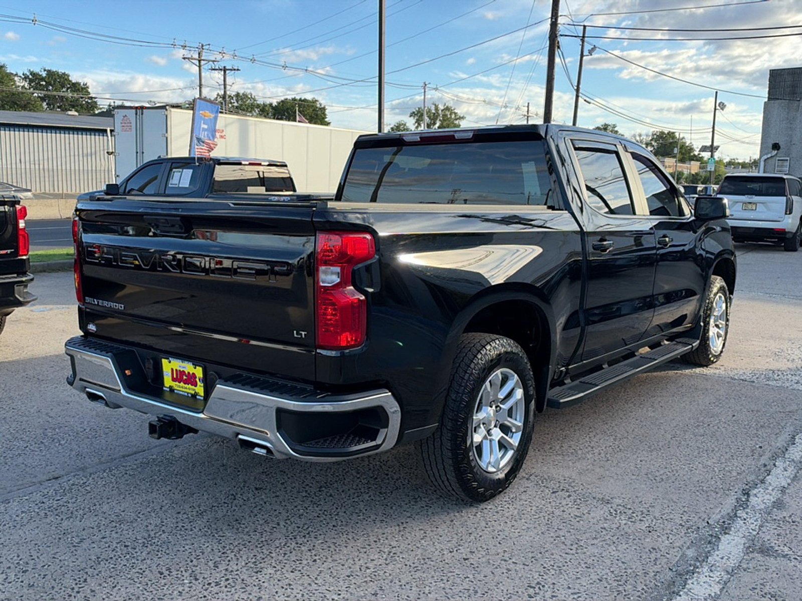 Used 2024 Chevrolet Silverado 1500 LT w/ Z71 Off-Road Package AWD/4WD image 5