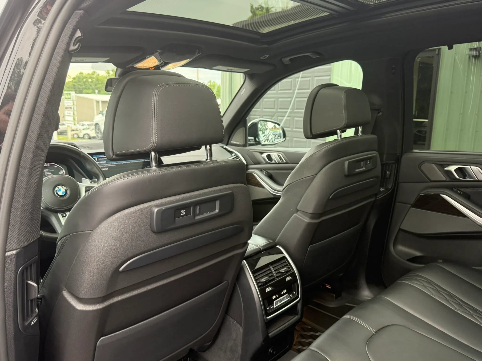 Used 2023 BMW X5 M50i w/ Executive Package AWD/4WD image 24