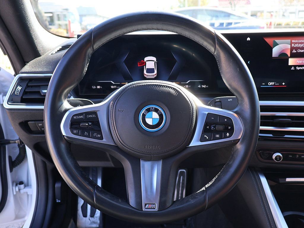 Used 2023 BMW i4 eDrive40 w/ M Sport Package image 39
