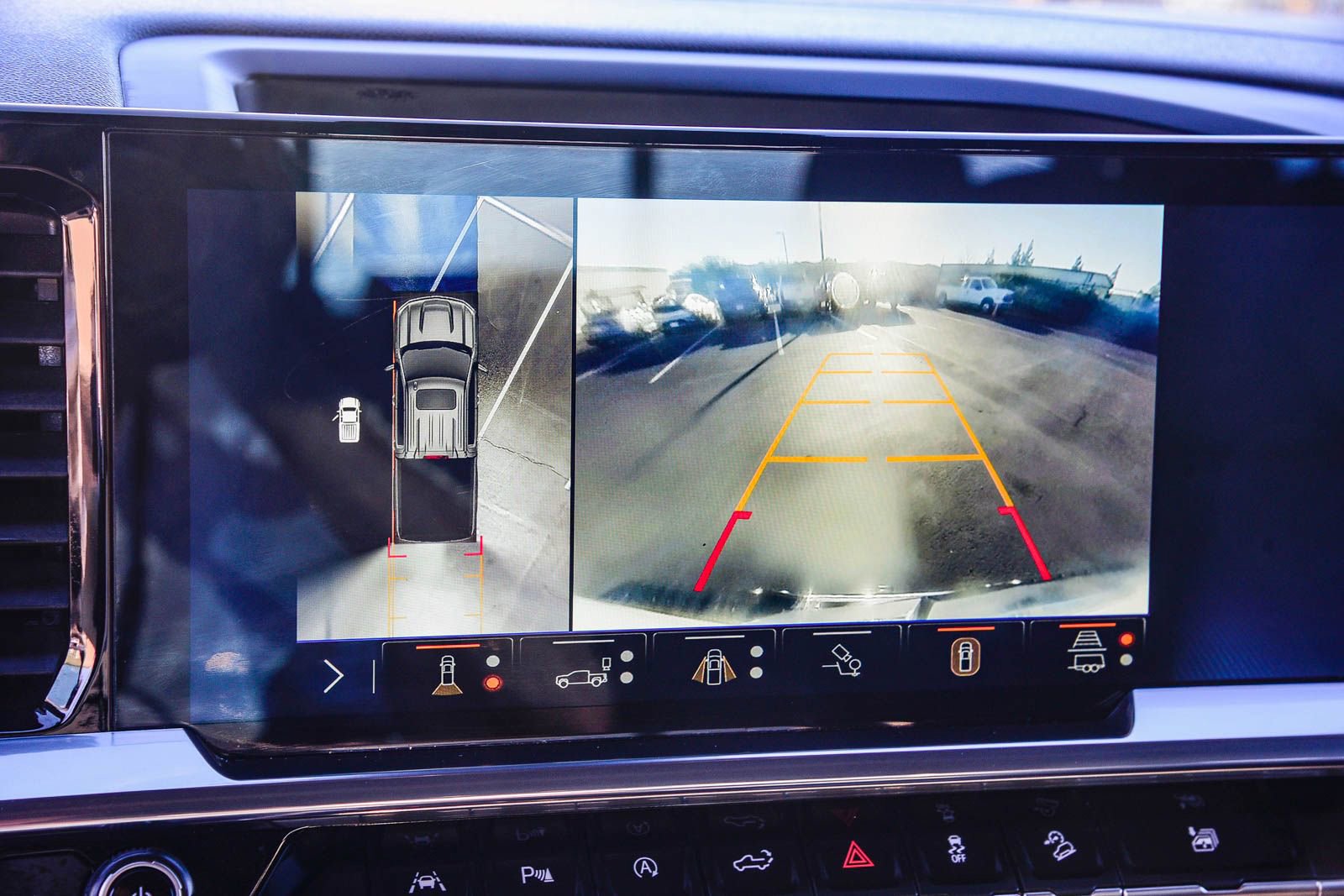 Used 2024 Chevrolet Silverado 1500 LTZ image 32