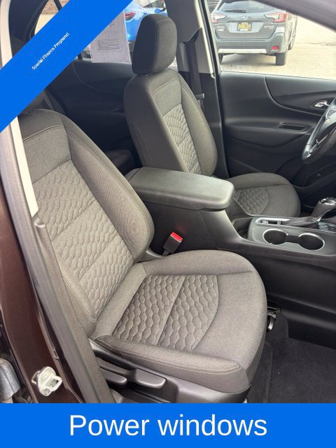 Used 2020 Chevrolet Equinox LT w/ Driver Convenience Package AWD/4WD image 32
