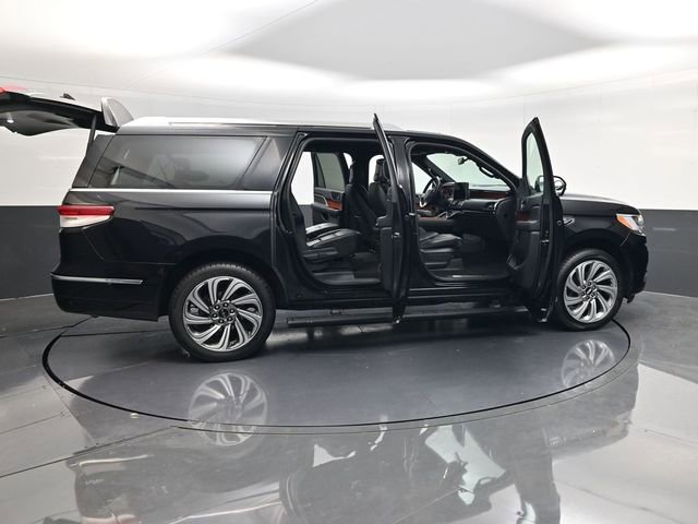 Used 2024 Lincoln Navigator L 4WD image 62