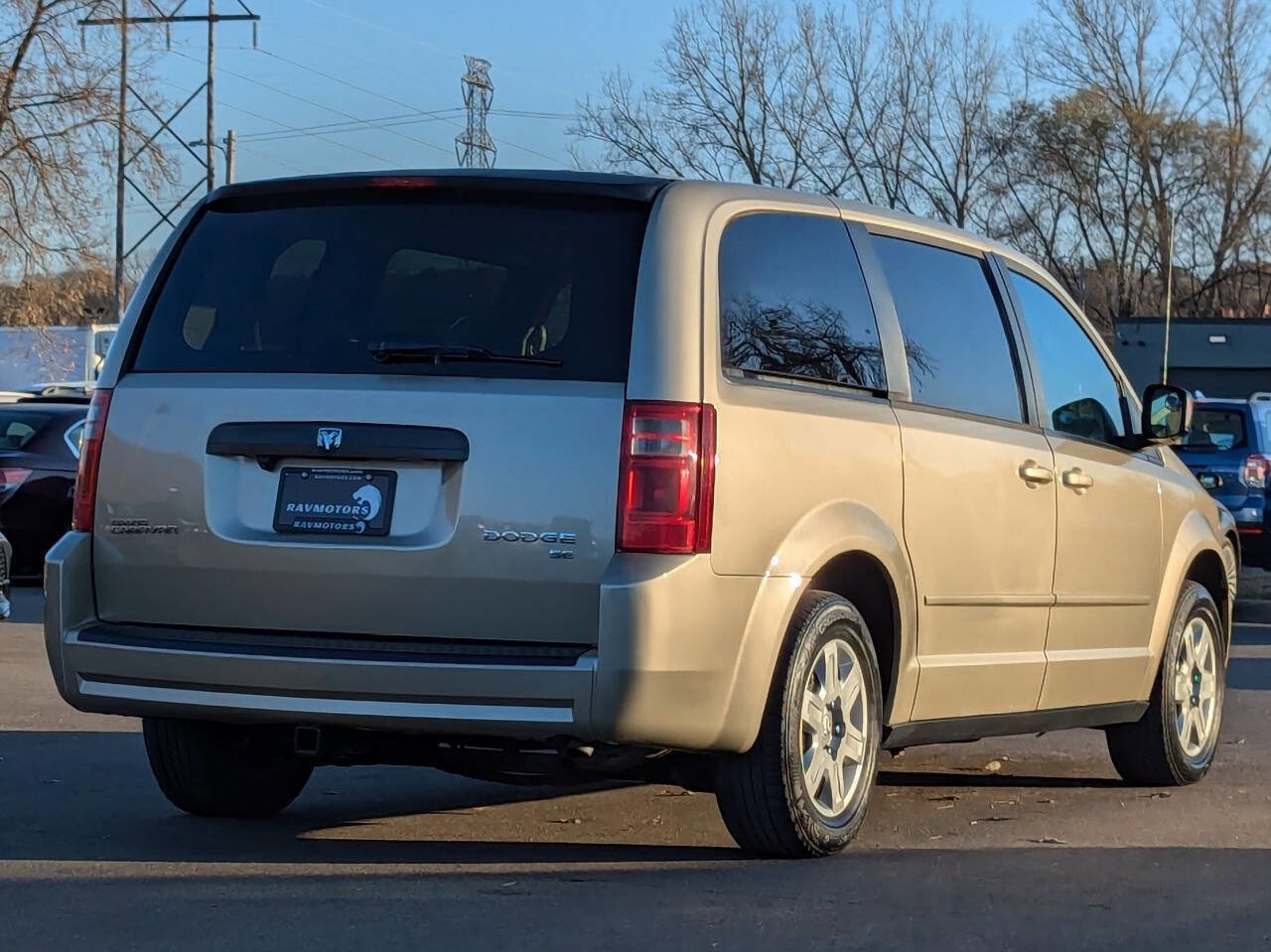 Used 2010 Dodge Grand Caravan SE image 12