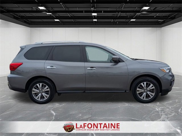 Used 2019 Nissan Pathfinder S image 6