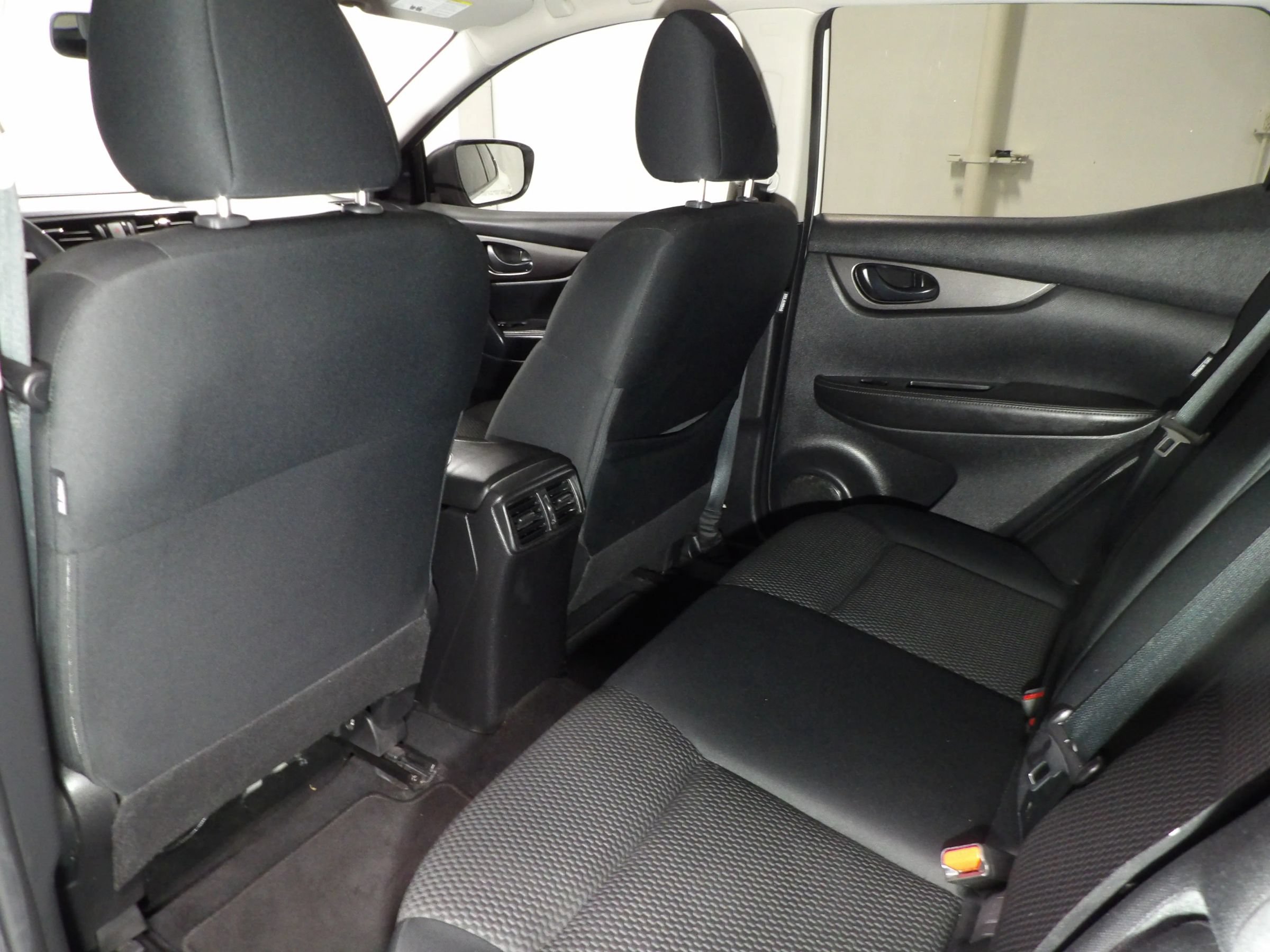 Used 2022 Nissan Rogue Sport S FWD image 11
