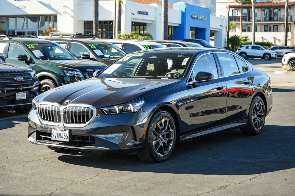 Used 2026 BMW 530i xDrive AWD/4WD image 3