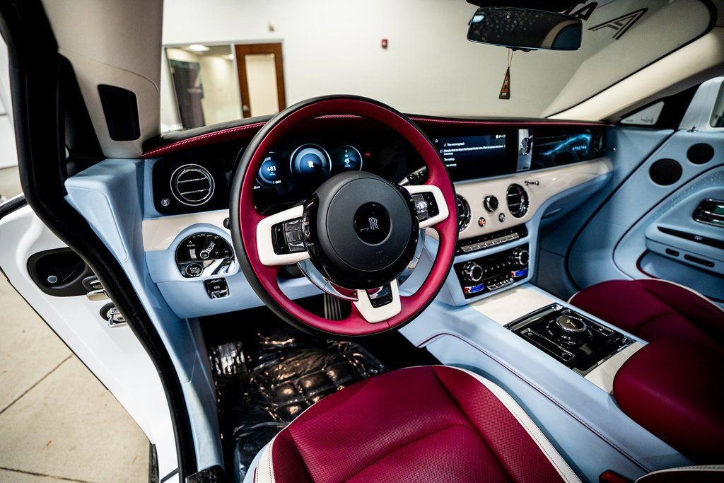 Used 2024 Rolls-Royce Spectre w/ Spectre Launch Package image 50