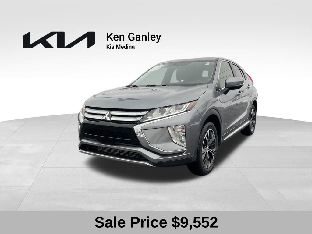 Used 2018 Mitsubishi Eclipse Cross SE image 1