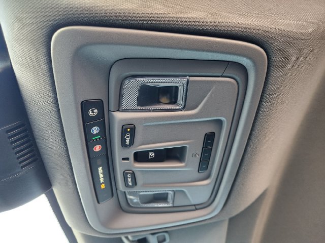 Used 2025 Chevrolet Silverado 1500 LT Trail Boss w/ Convenience Package II AWD/4WD image 27