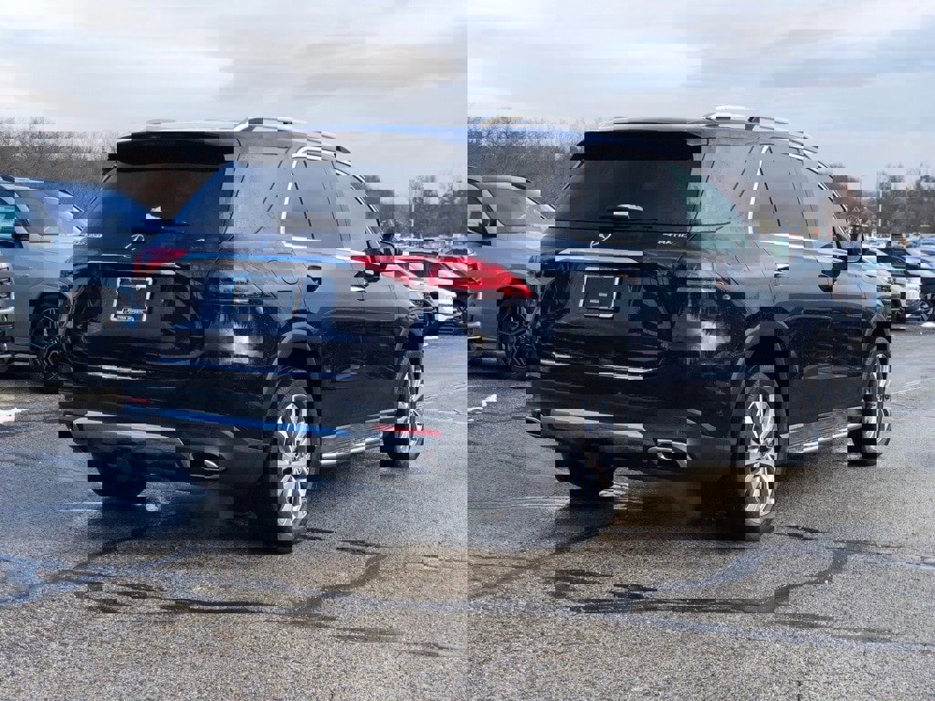 Used 2022 Mercedes-Benz GLE 350 4MATIC w/ Premium Package image 6