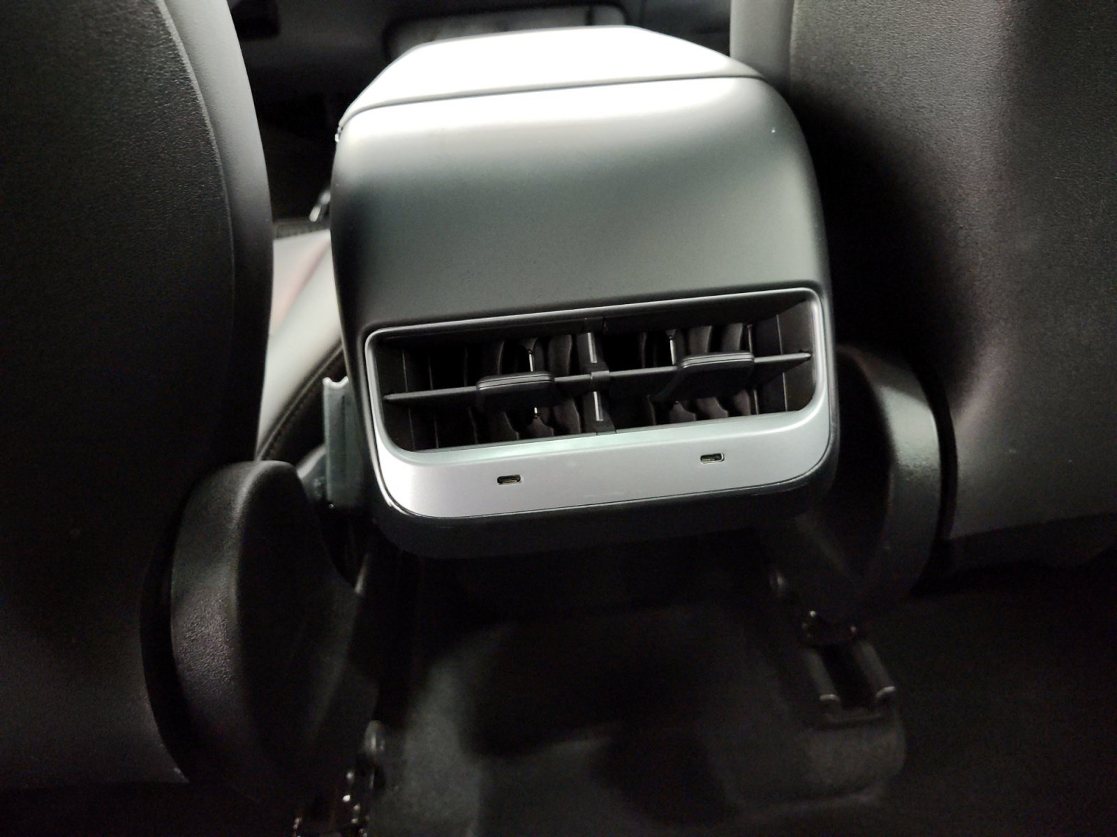 Used 2023 Tesla Model Y Long Range AWD/4WD image 13