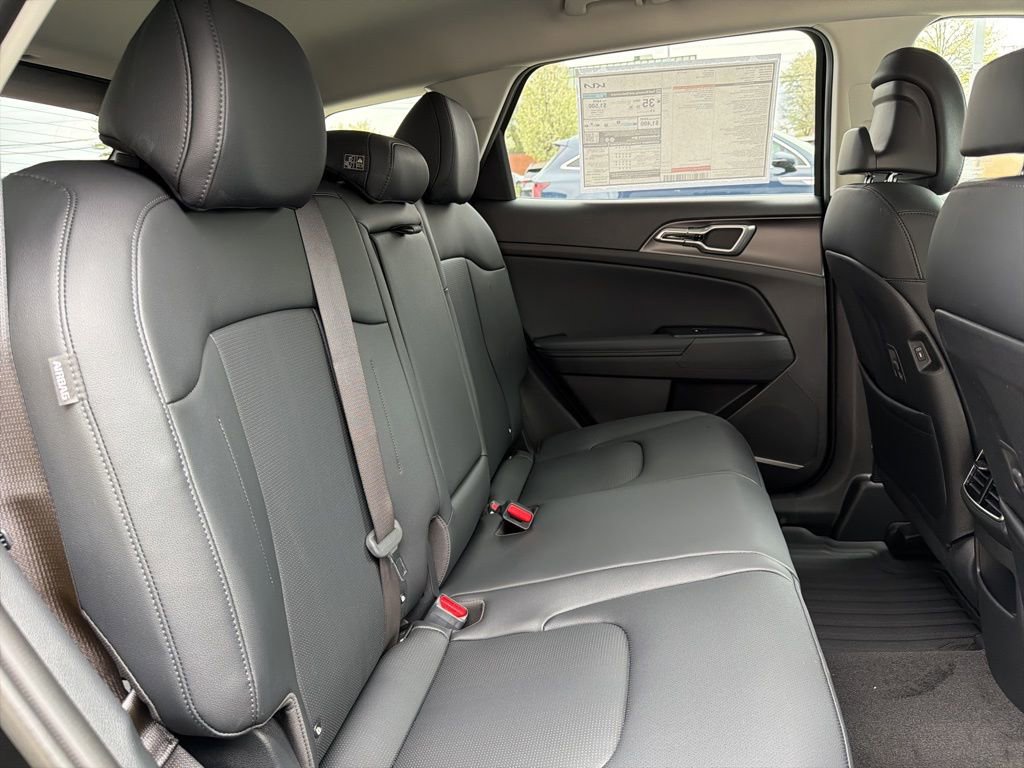New 2026 Kia Sportage EX AWD/4WD image 13