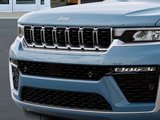 New 2026 Jeep Grand Cherokee Summit AWD/4WD image 11