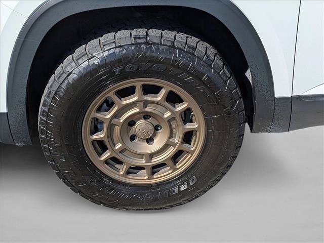 Used 2021 Volkswagen Atlas Cross Sport SE FWD image 15
