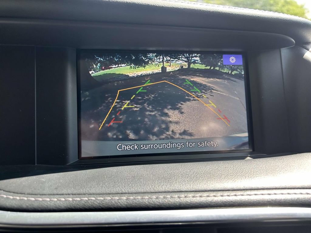 Used 2018 INFINITI QX30 Premium w/ Navigation Package FWD image 15