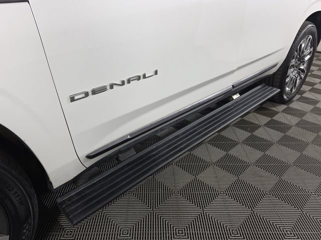 Used 2024 GMC Yukon Denali Ultimate AWD/4WD image 12