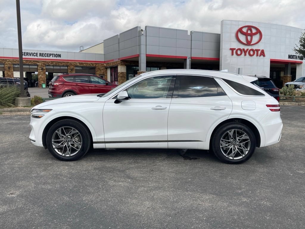 Used 2025 Genesis GV70 2.5T AWD/4WD image 8
