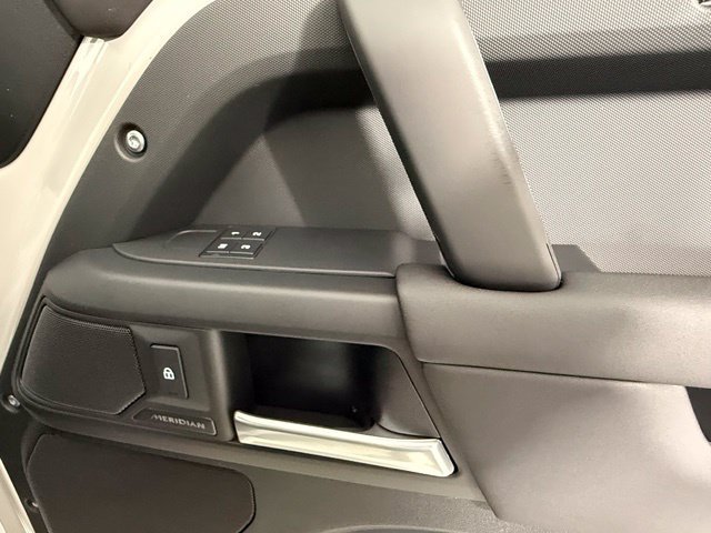 New 2026 Land Rover Defender 110 S AWD/4WD image 30