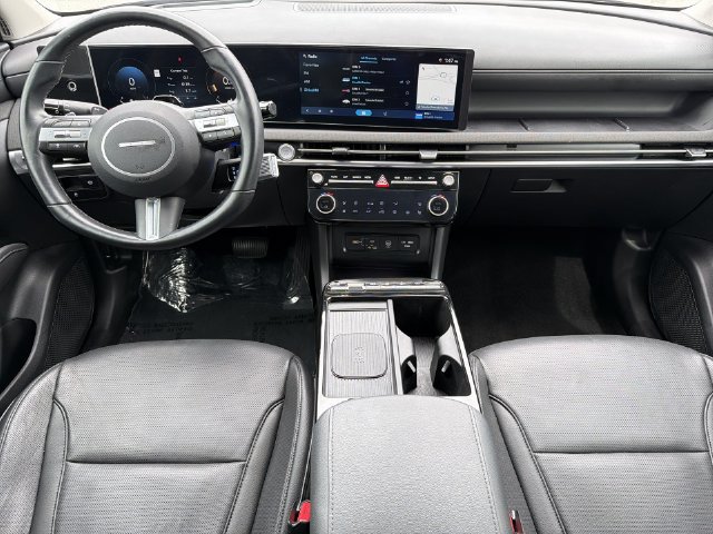 Certified 2025 Hyundai Tucson Limited AWD/4WD image 17