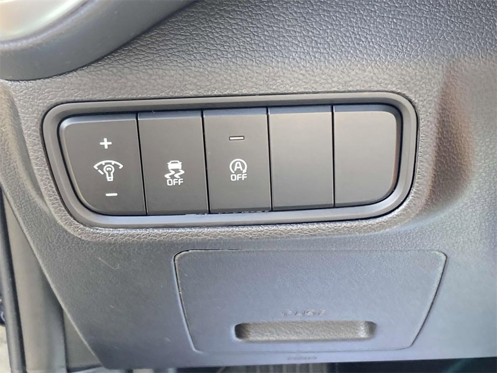 Used 2023 Kia Soul LX image 23