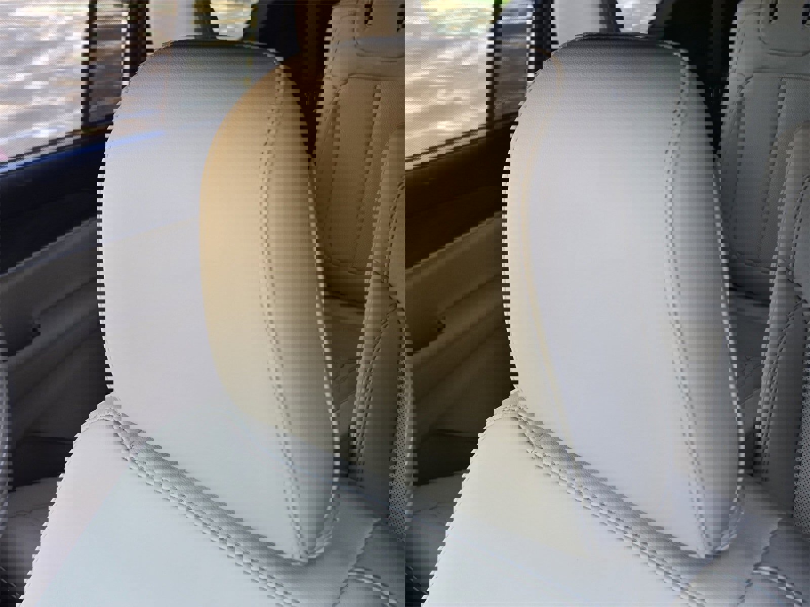 New 2025 Jeep Grand Cherokee L Limited w/ Luxury Tech Group II image 14