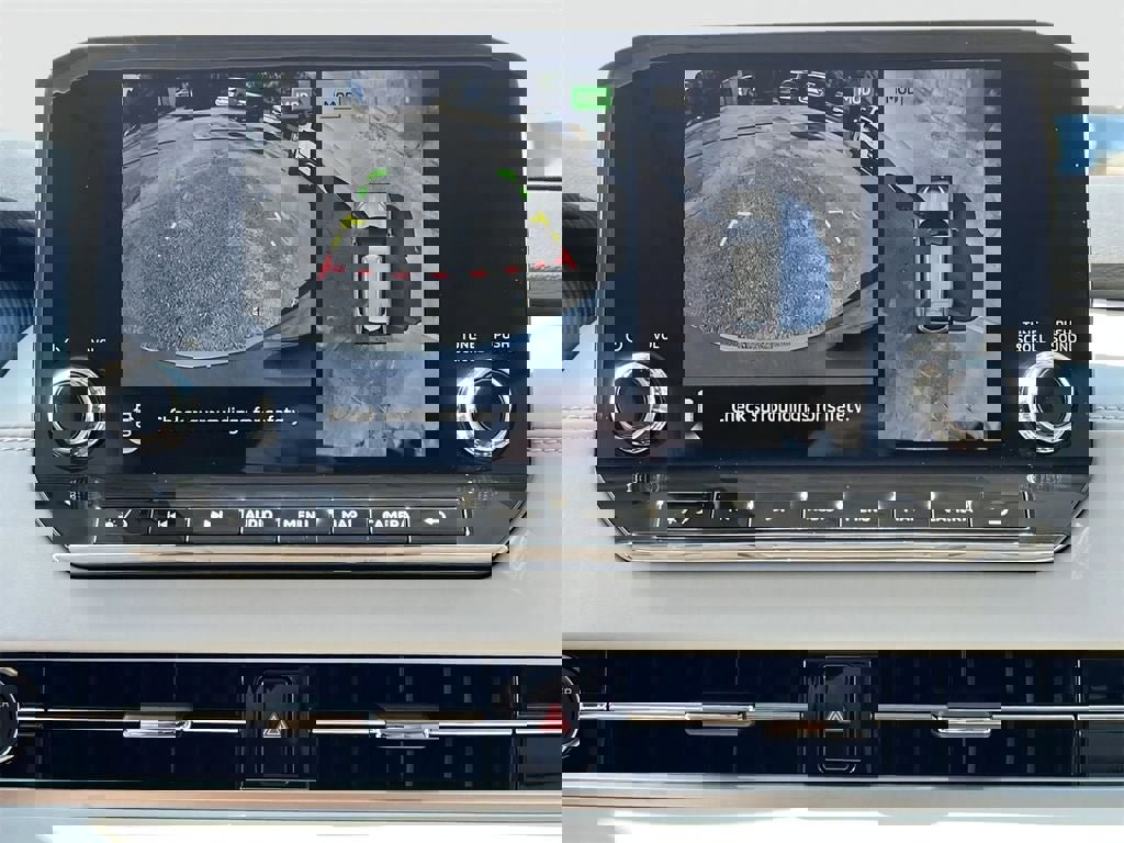 New 2025 Mitsubishi Outlander SEL image 18