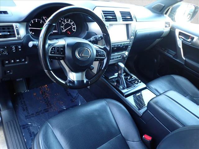 Used 2021 Lexus GX 460 Luxury w/ Accessory Package AWD/4WD image 10