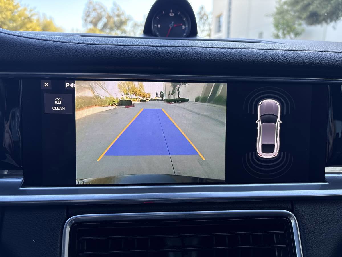 Used 2020 Porsche Panamera 4 w/ Premium Package Plus image 28