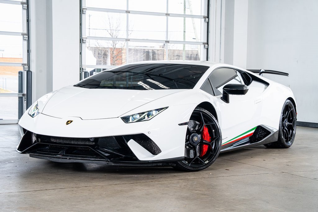Used 2018 Lamborghini Huracan Performante image 2