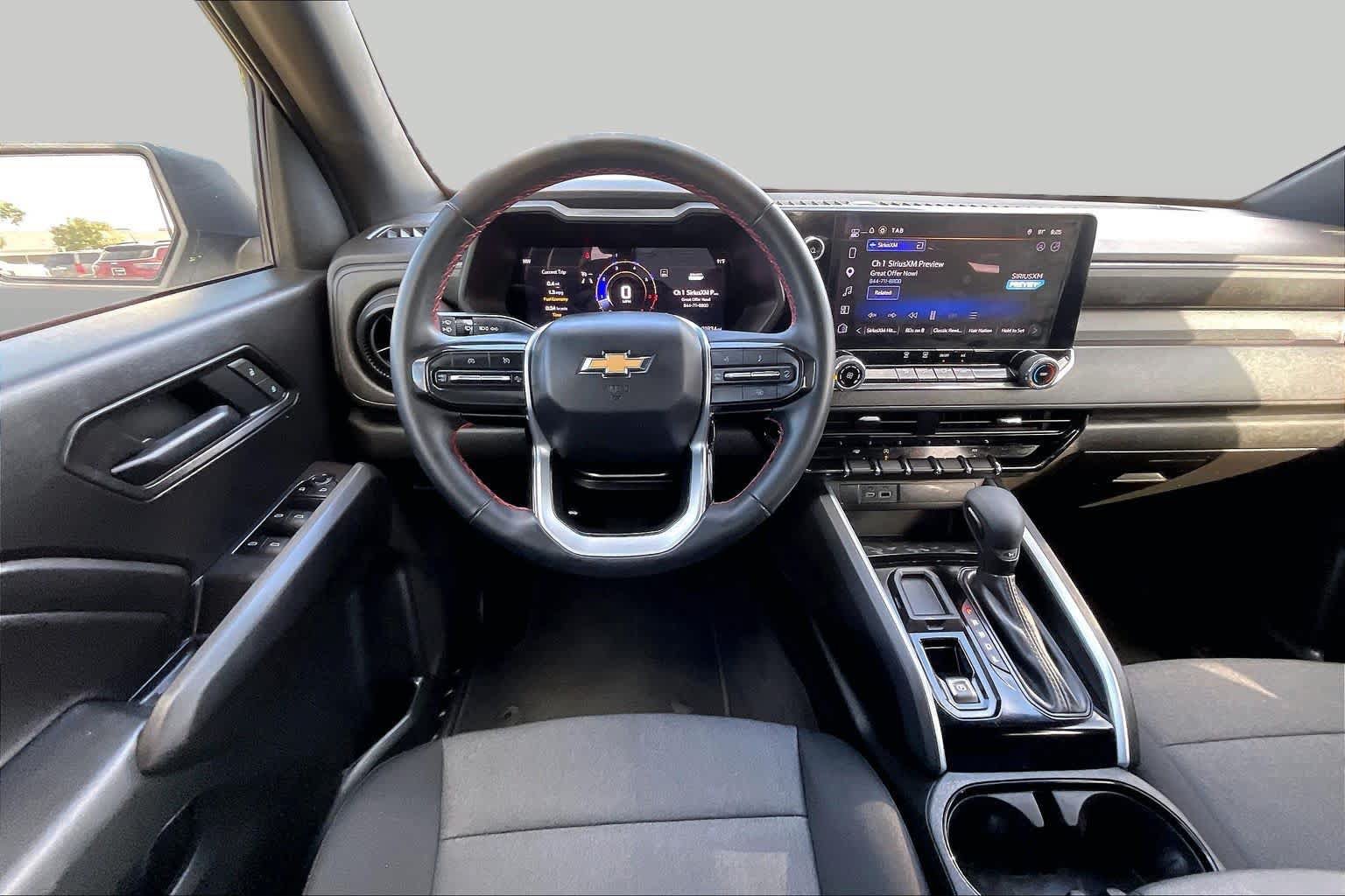 Used 2025 Chevrolet Colorado W/T w/ WT Custom Package RWD image 6