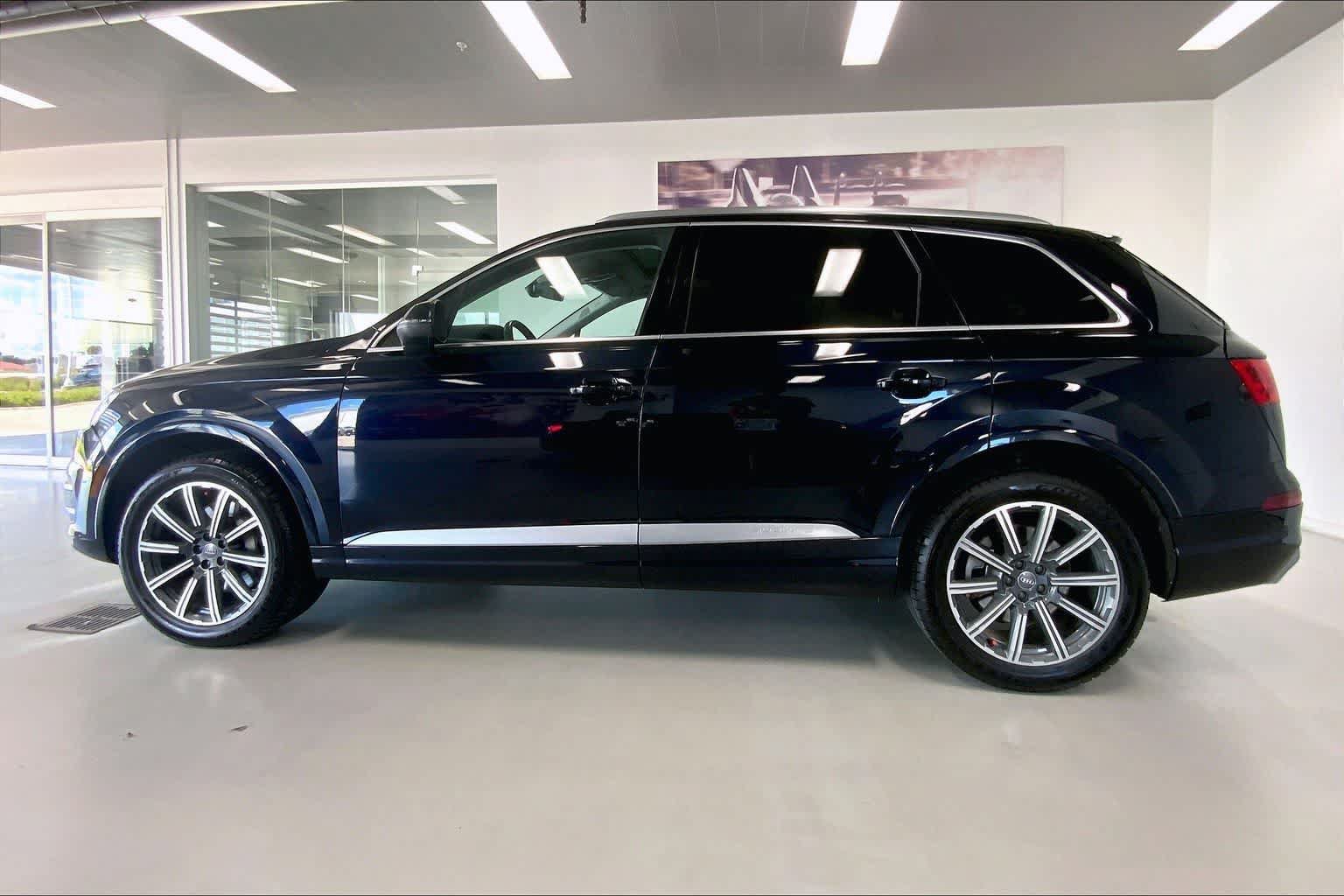 Used 2018 Audi Q7 3.0T Prestige AWD/4WD image 3