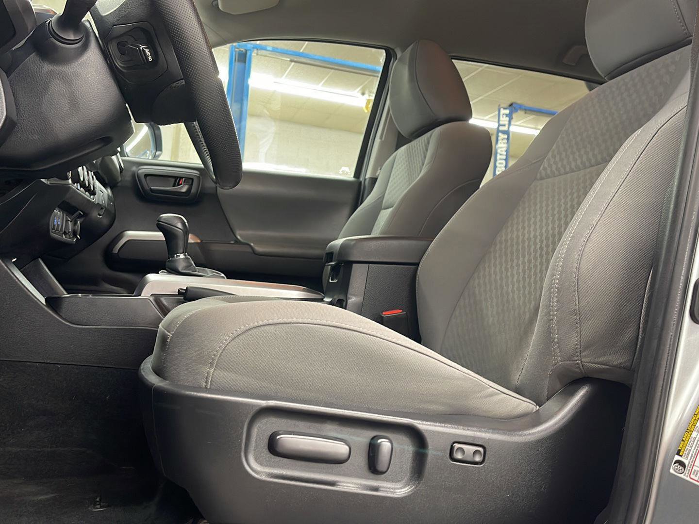 Used 2023 Toyota Tacoma SR5 w/ Technology Package image 17