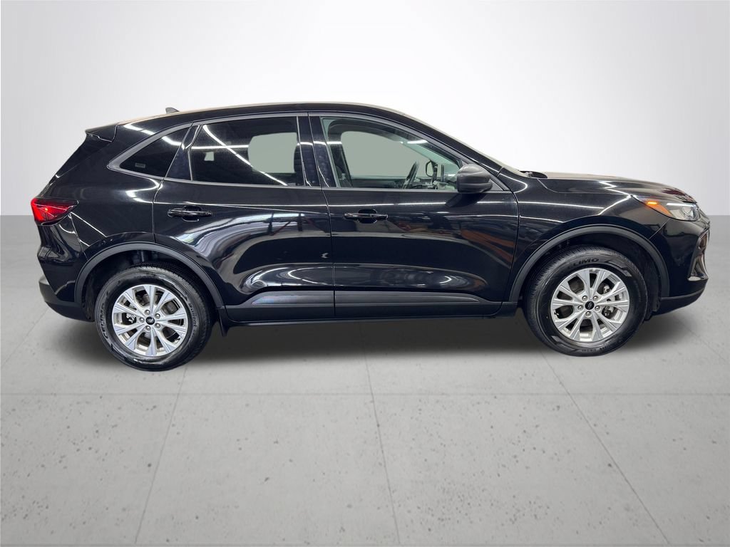 Used 2025 Ford Escape Active AWD/4WD image 8