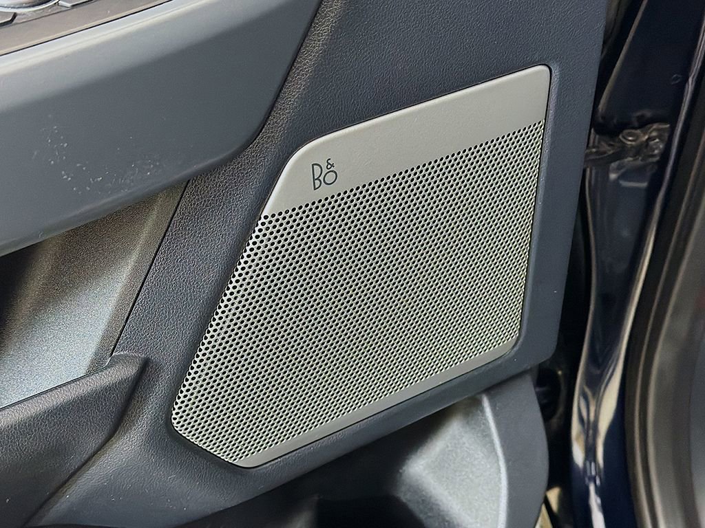 Used 2024 Ford F150 Lightning Lariat image 33