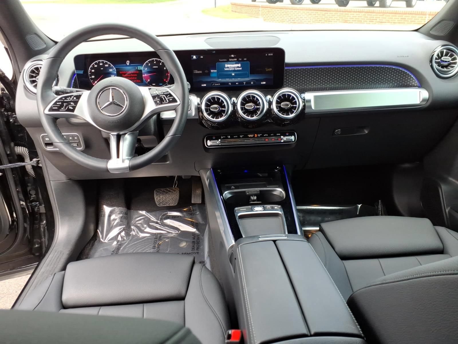 Certified 2025 Mercedes-Benz GLB 250 4MATIC image 13