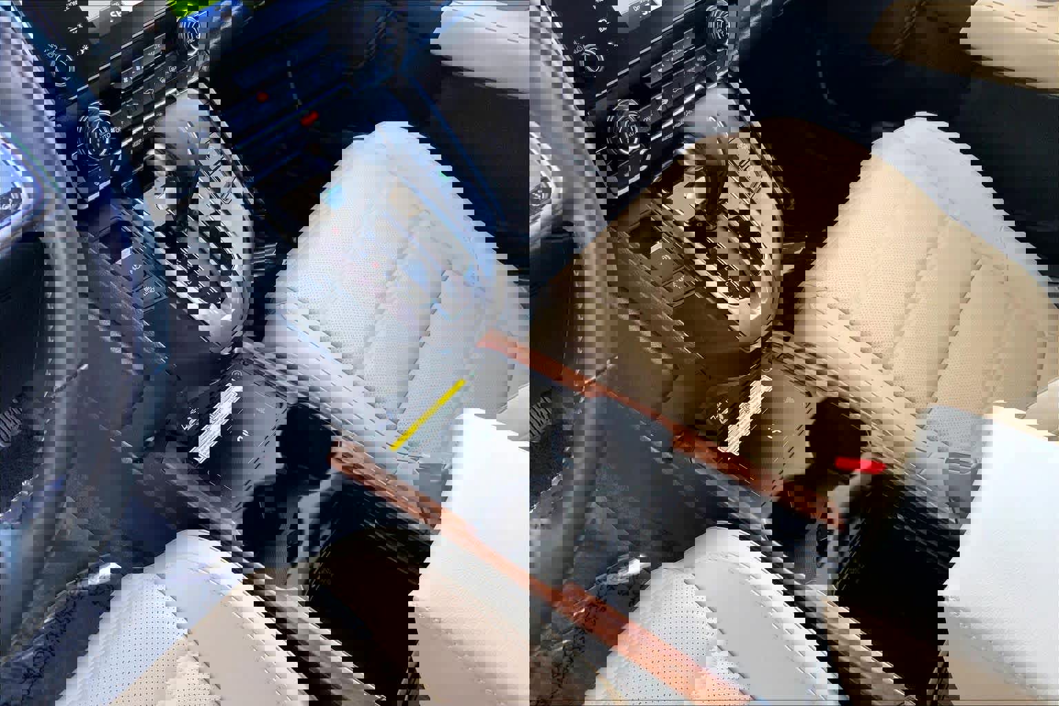 Used 2022 Honda CR-V Touring image 17