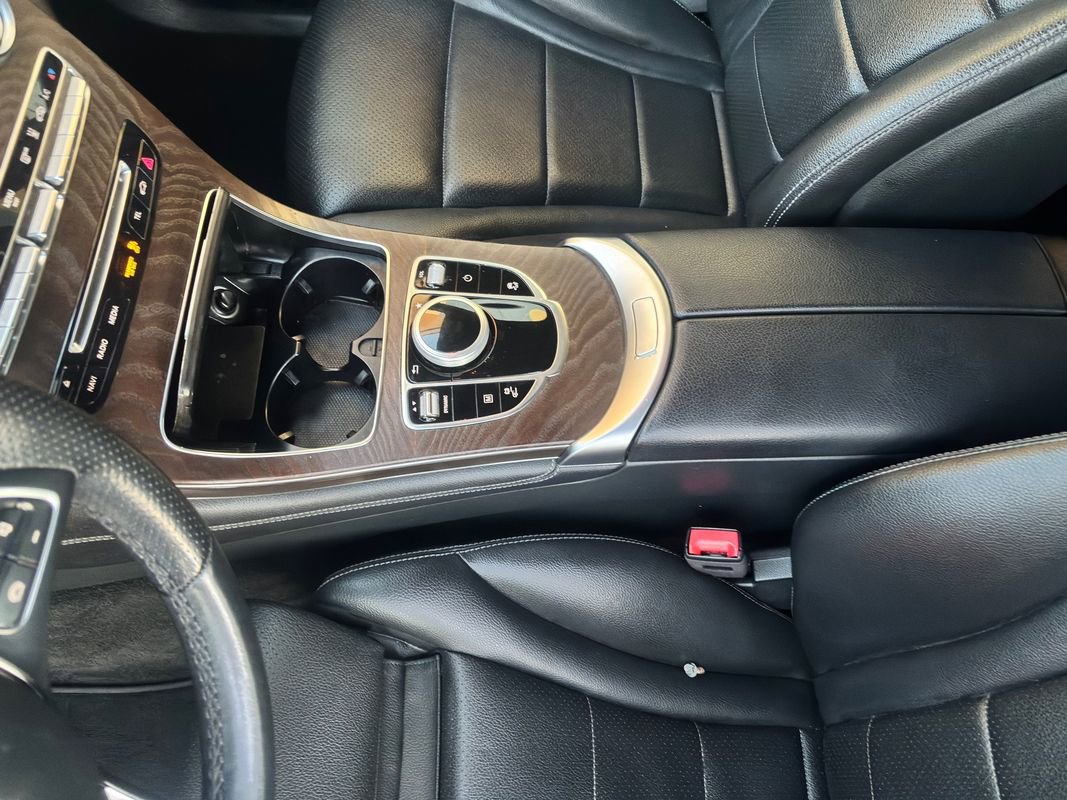 Used 2019 Mercedes-Benz GLC 350e 4MATIC image 22