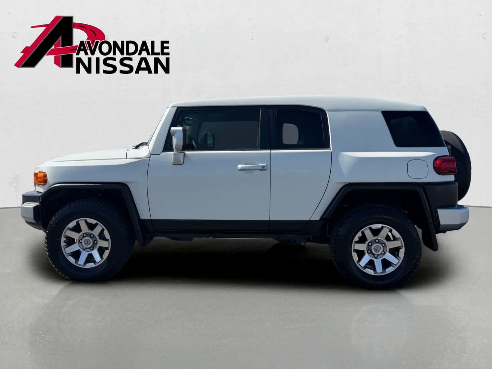 Used 2014 Toyota FJ Cruiser 4WD w/ Convenience Package image 3