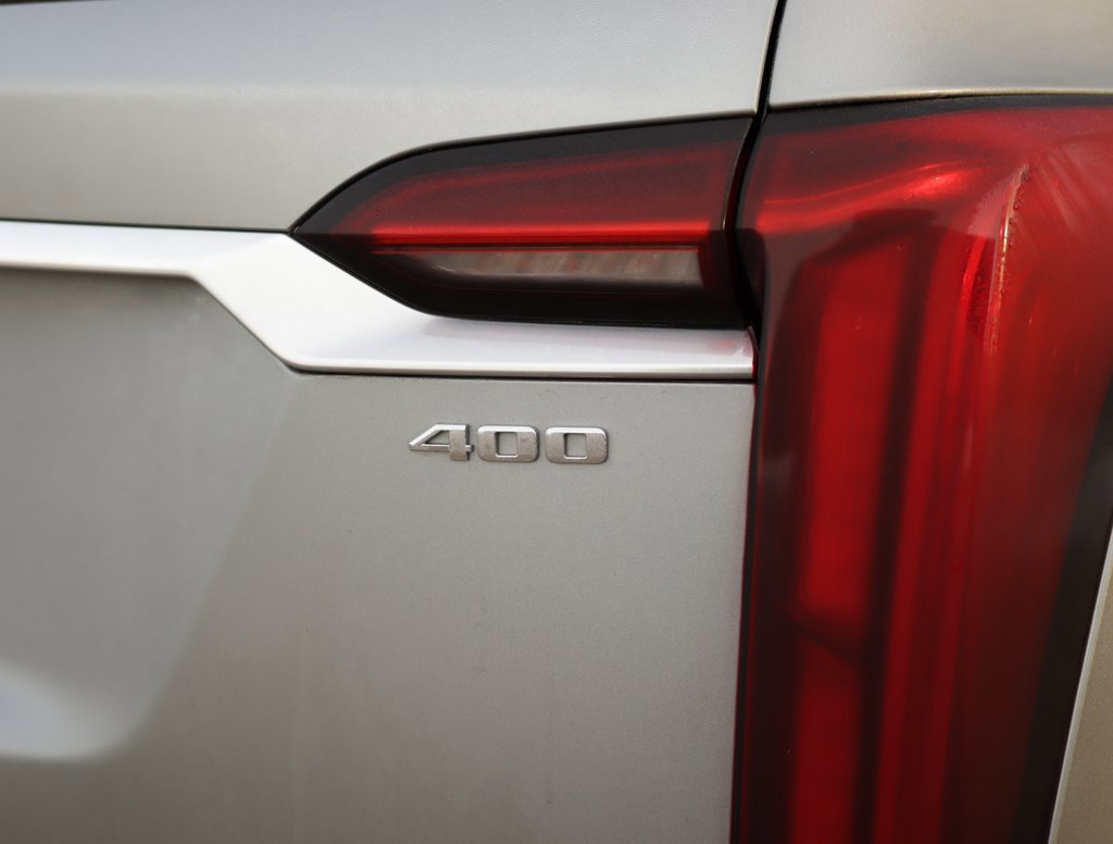 Used 2025 Cadillac XT6 Premium Luxury image 40