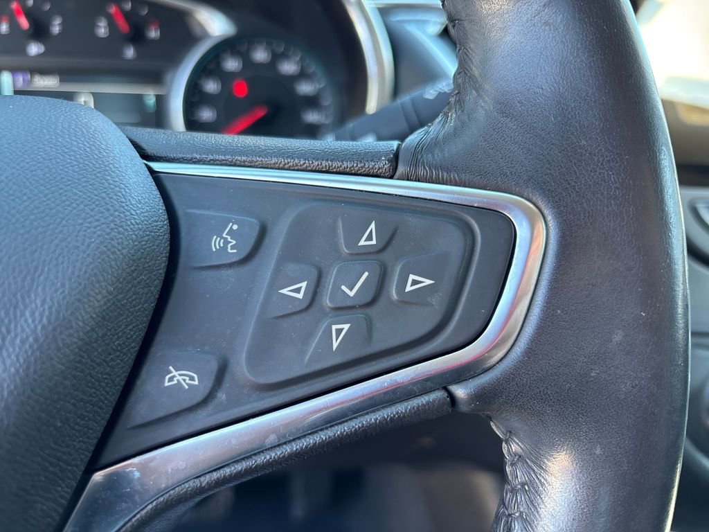 Used 2018 Chevrolet Malibu LT w/ Leather Package FWD image 25